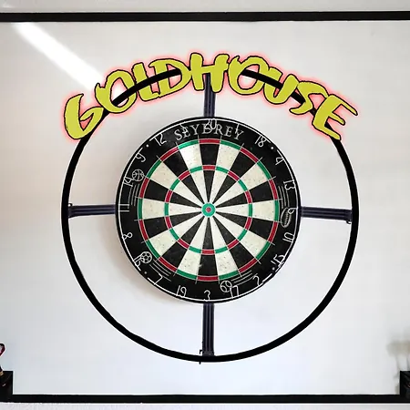 Goldhouse - Sauna, Whirlpool, Switch, Darts & Mehr