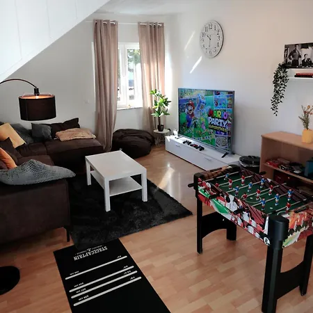 Goldhouse - Sauna, Whirlpool, Switch, Darts & Mehr * Andernach