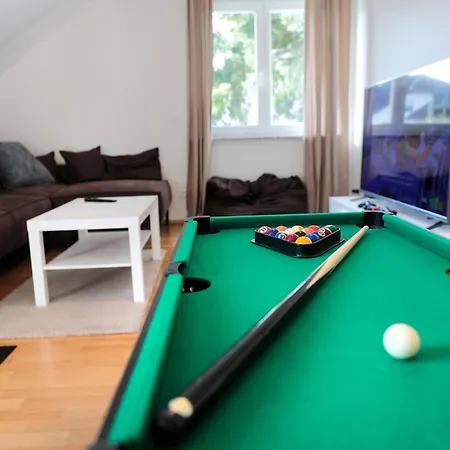 Goldhouse - Sauna, Whirlpool, Switch, Darts & Mehr Villa