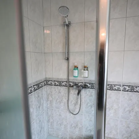 Villa Goldhouse - Sauna, Whirlpool, Switch, Darts & Mehr *