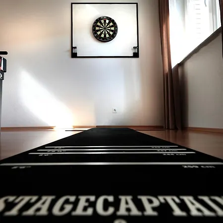 Goldhouse - Sauna, Whirlpool, Switch, Darts & Mehr Villa Andernach
